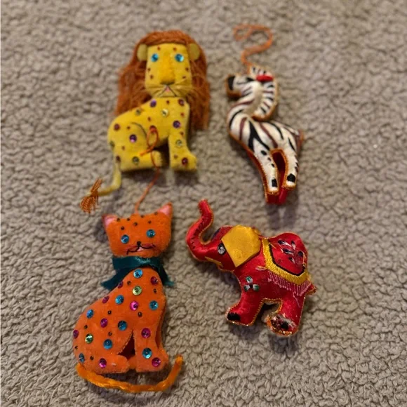 Vibrant Animal Ornament Set - Picture 2 of 3